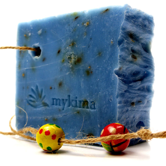 Kaltgerührte Seife Veilchen 150 g – Blumige Schafmilchpflege mit sanfter Peeling-Note | mykima®